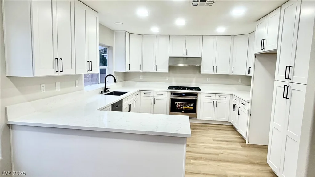 4595 Barnes, Las Vegas, NV 89147