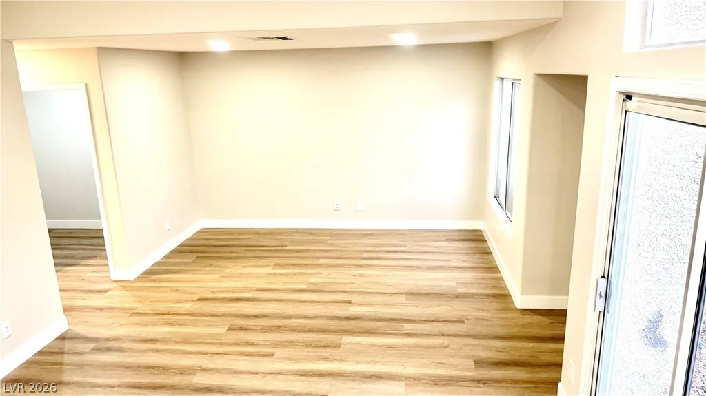 4595 Barnes, Las Vegas, NV 89147