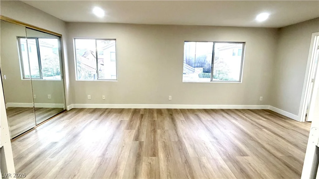 4595 Barnes, Las Vegas, NV 89147