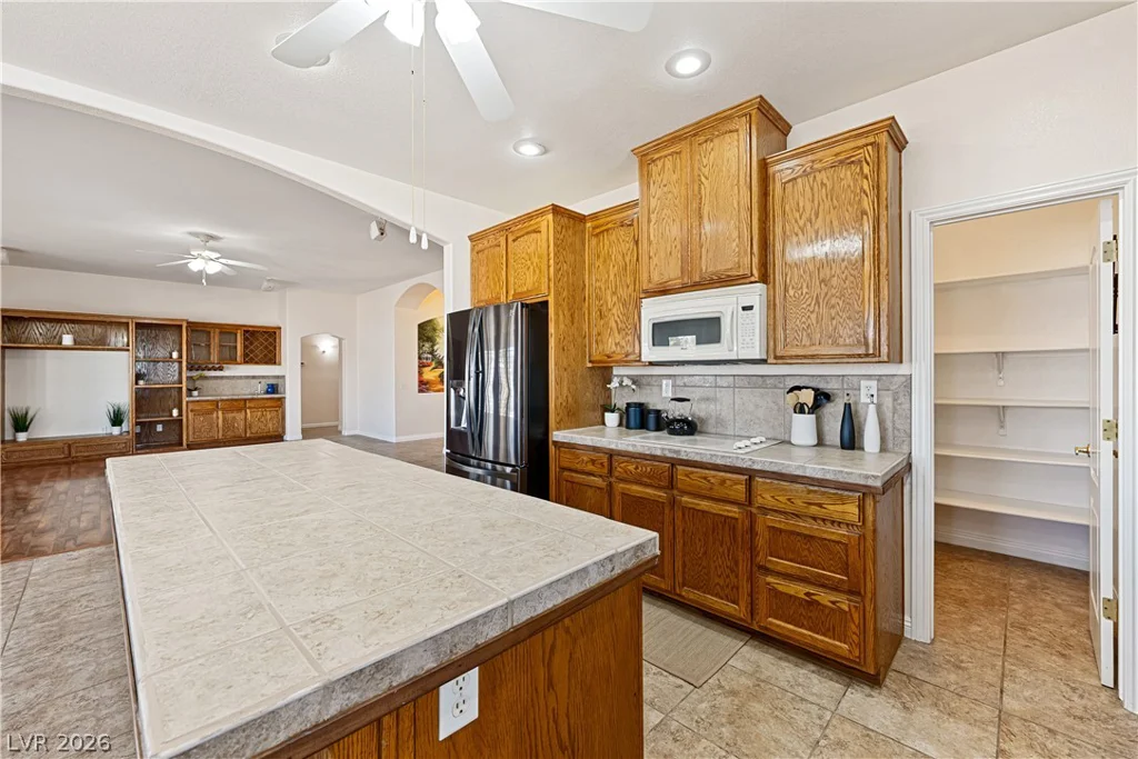 2201 Valentine, Pahrump, NV 89048