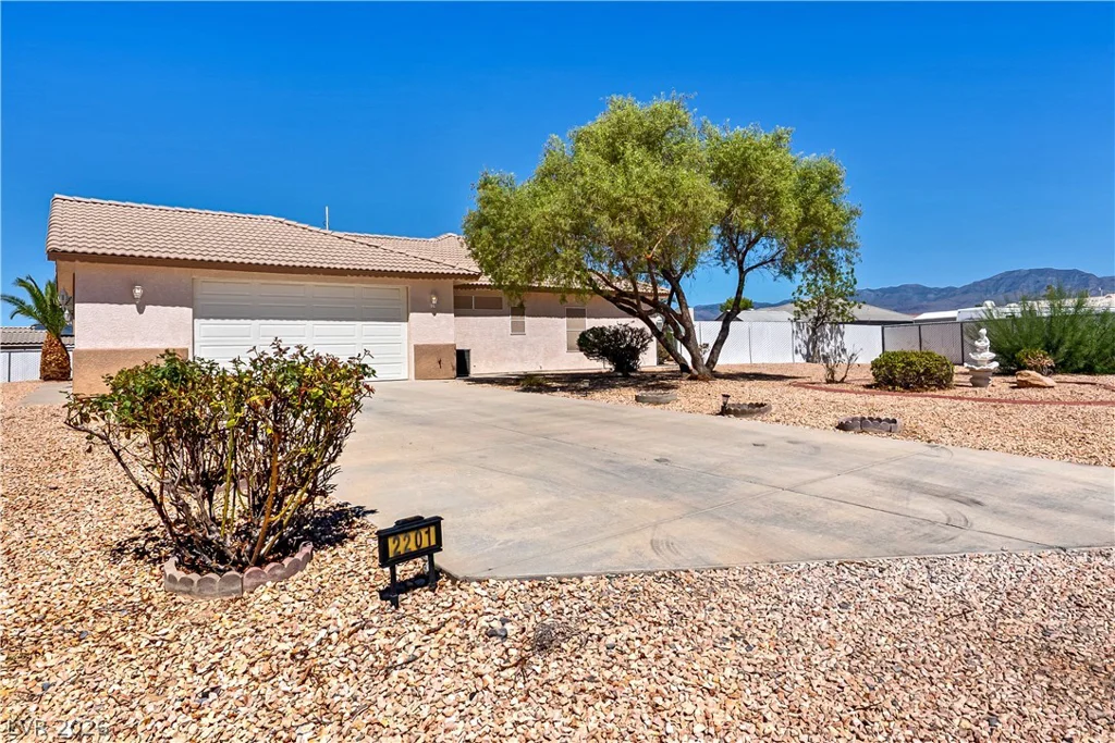 2201 Valentine, Pahrump, NV 89048