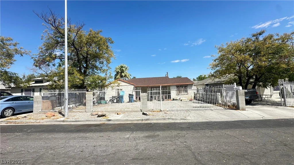 2117 Elm, Las Vegas, NV 89101