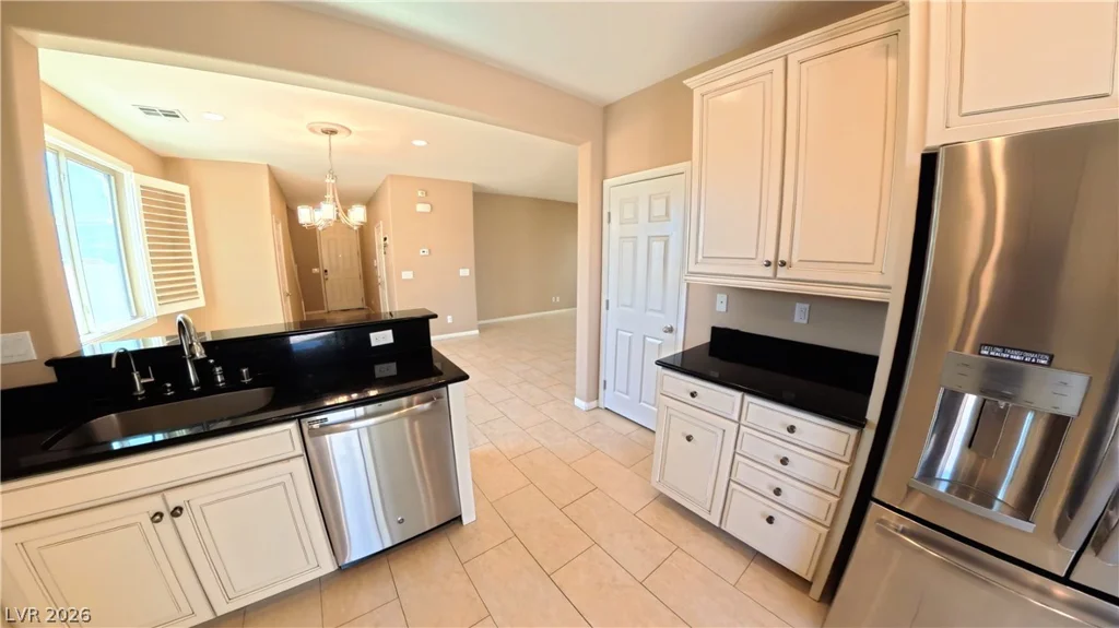 9832 Vista Meadows, Las Vegas, NV 89148
