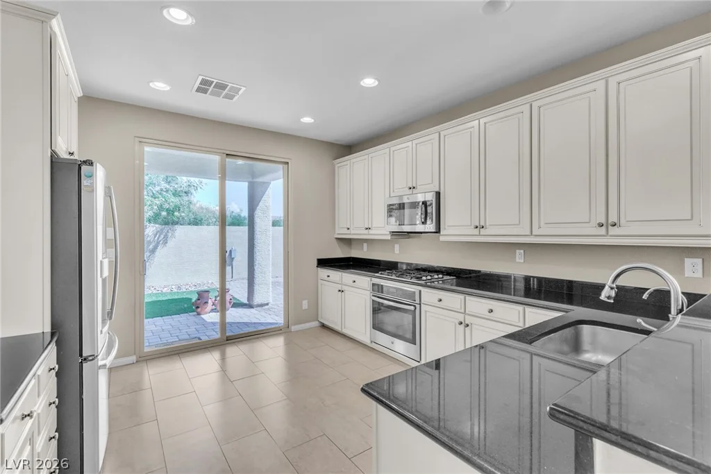 9832 Vista Meadows, Las Vegas, NV 89148