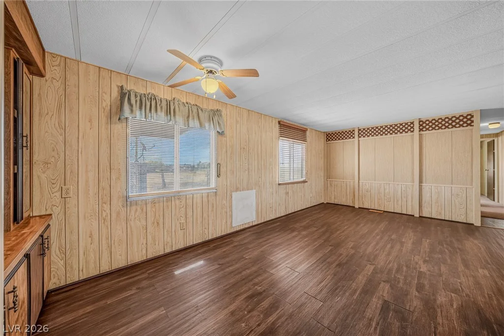 6231 Paula, Pahrump, NV 89048