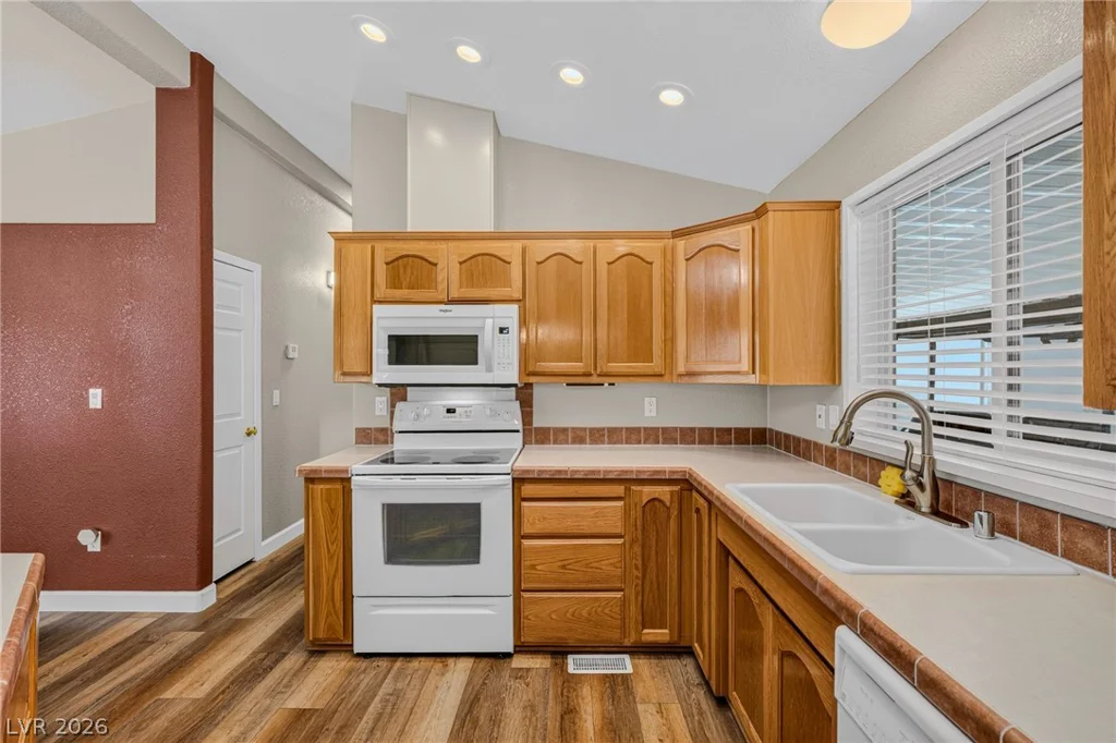 840 Montecito, Pahrump, NV 89048