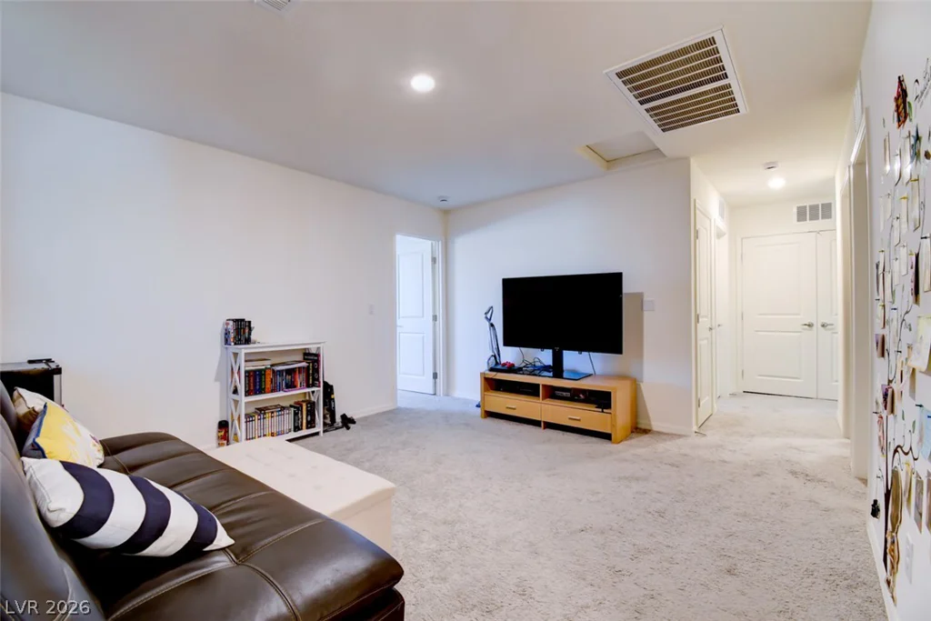 1720 Luna Cliff, North Las Vegas, NV 89032