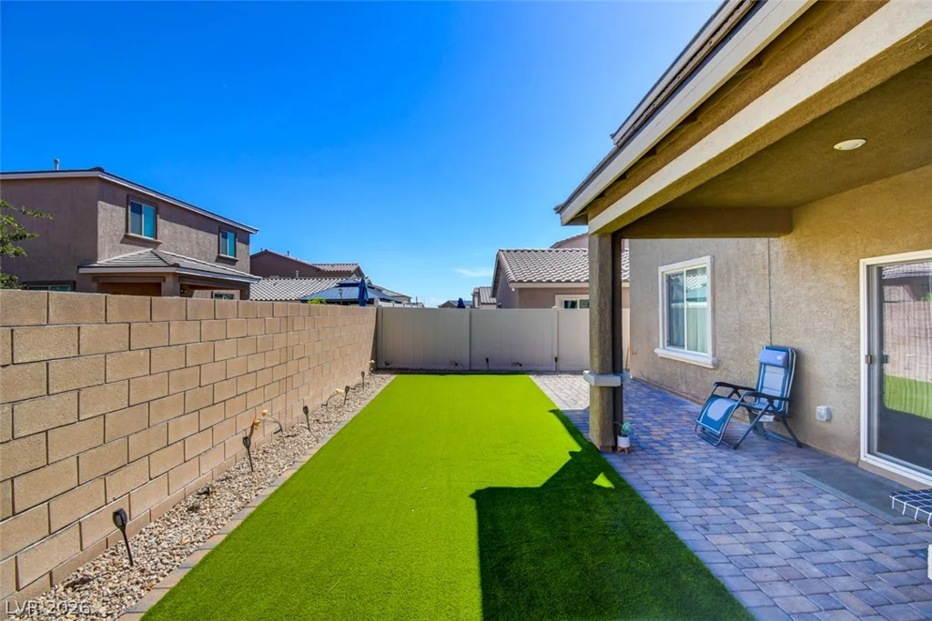 1720 Luna Cliff, North Las Vegas, NV 89032
