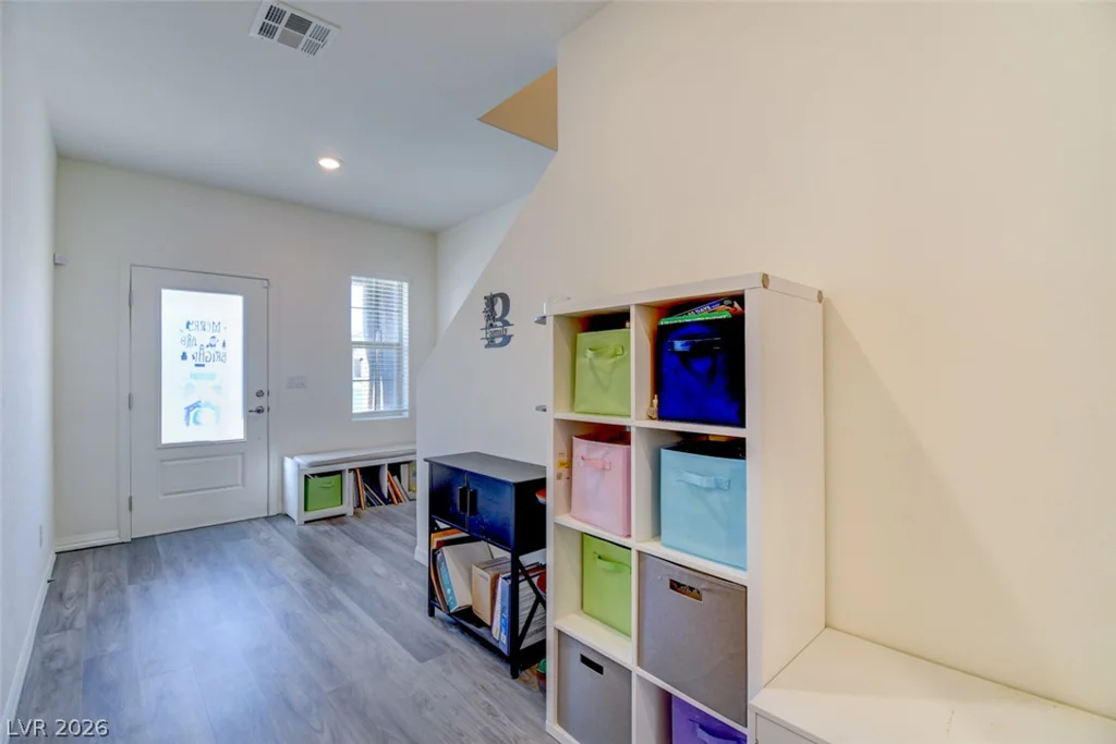 1720 Luna Cliff, North Las Vegas, NV 89032