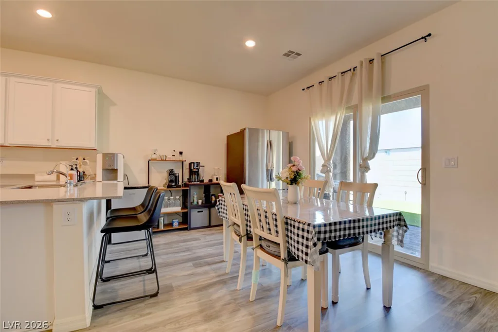 1720 Luna Cliff, North Las Vegas, NV 89032