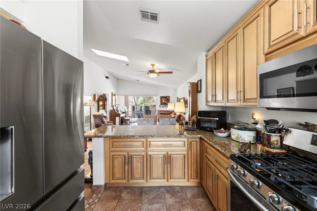 7804 Settlers Ridge, Las Vegas, NV 89145