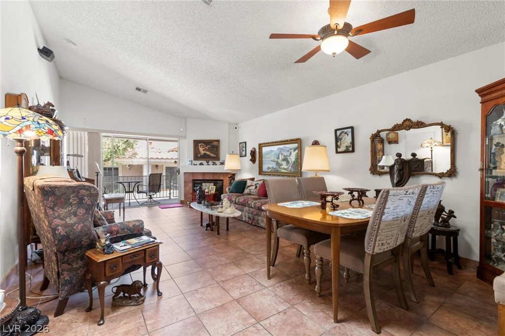 7804 Settlers Ridge, Las Vegas, NV 89145