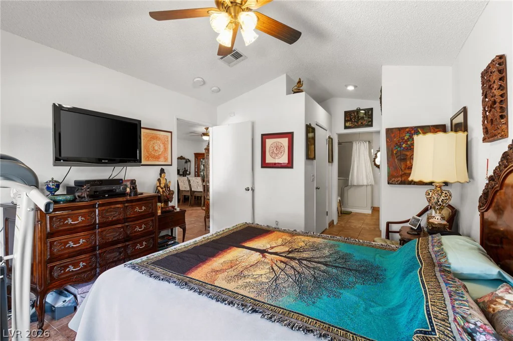 7804 Settlers Ridge, Las Vegas, NV 89145