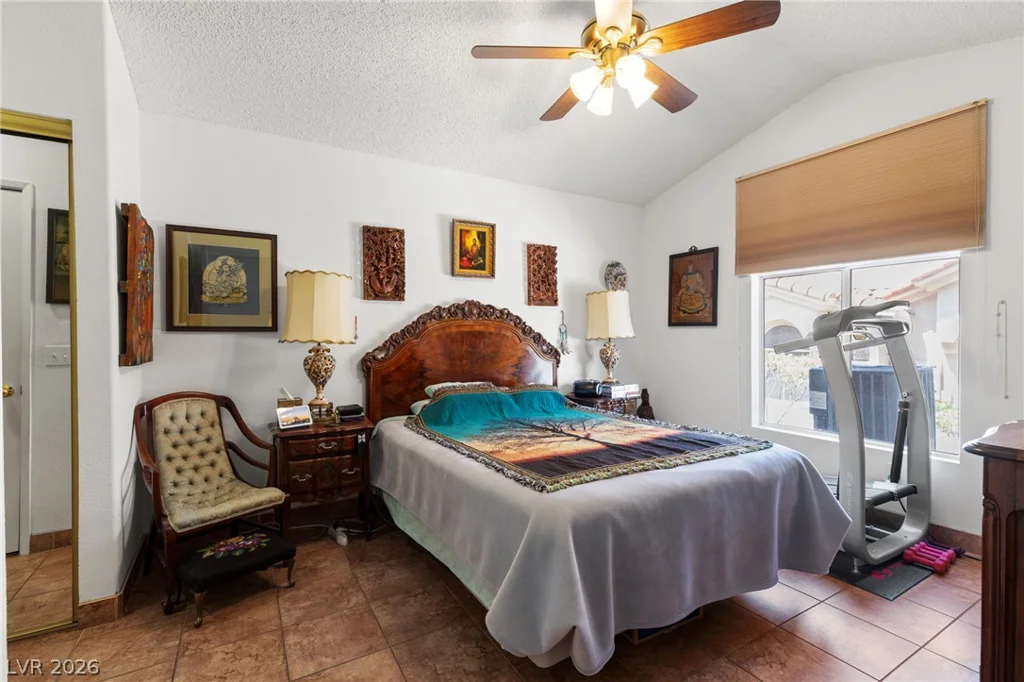 7804 Settlers Ridge, Las Vegas, NV 89145