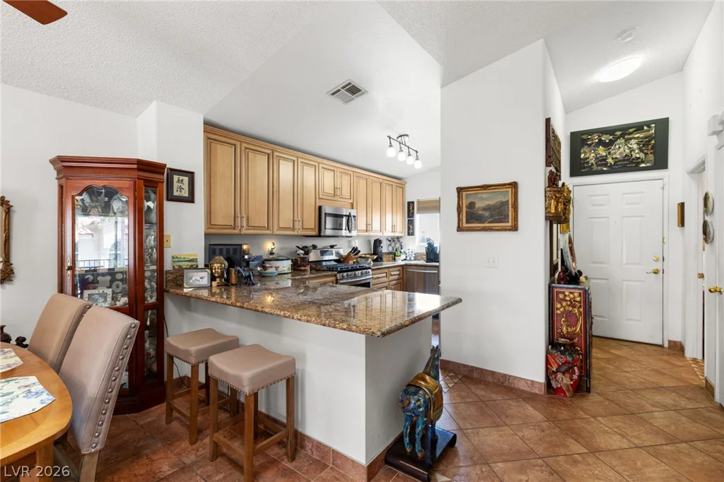 7804 Settlers Ridge, Las Vegas, NV 89145