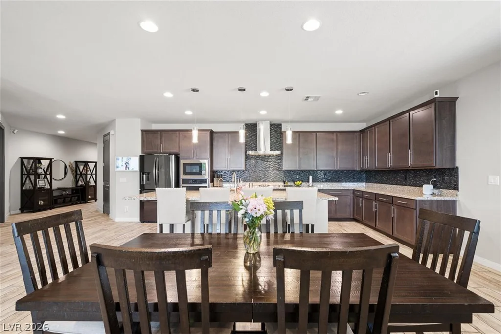 6320 Regina Ridge, Las Vegas, NV 89149