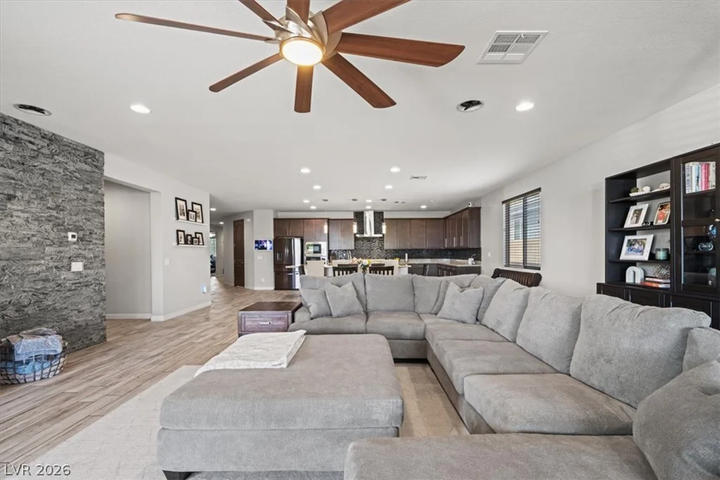 6320 Regina Ridge, Las Vegas, NV 89149