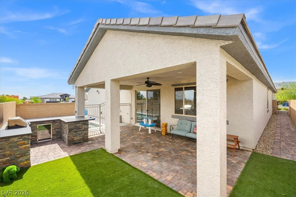 6320 Regina Ridge, Las Vegas, NV 89149