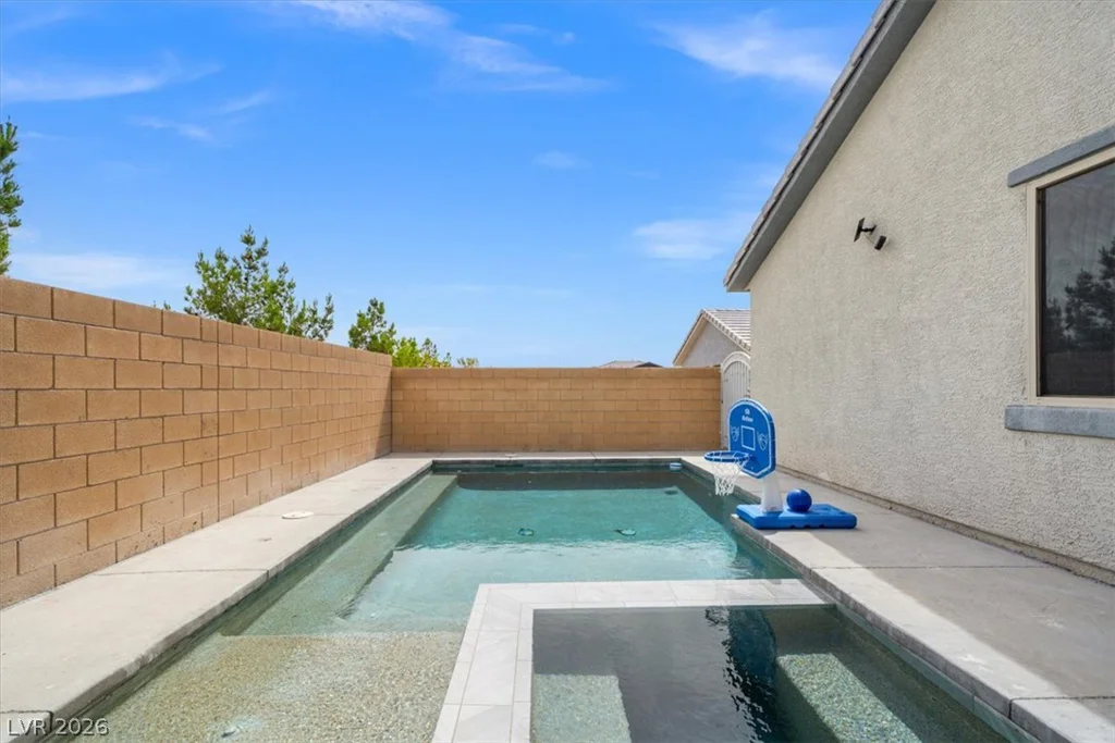 6320 Regina Ridge, Las Vegas, NV 89149