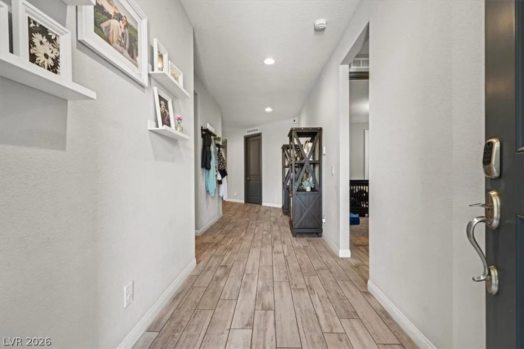 6320 Regina Ridge, Las Vegas, NV 89149
