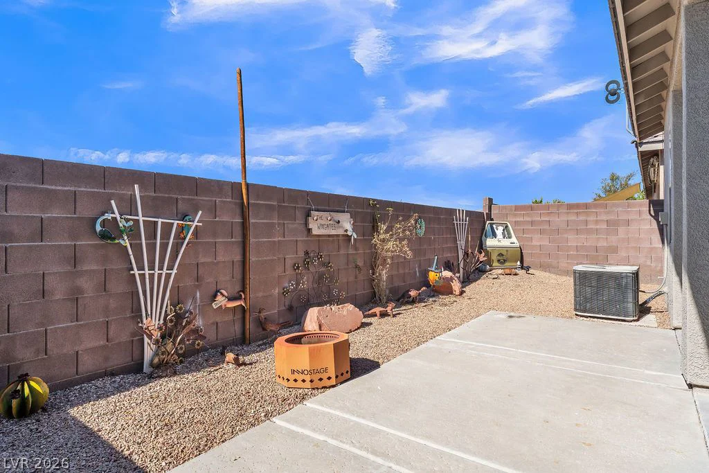 369 Cascade Mist, Las Vegas, NV 89123