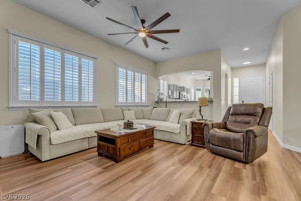 369 Cascade Mist, Las Vegas, NV 89123