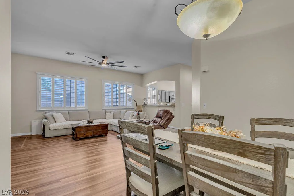 369 Cascade Mist, Las Vegas, NV 89123