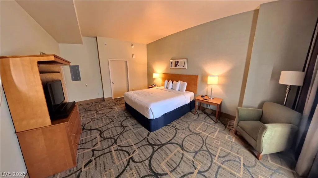 211 Flamingo, Las Vegas, NV 89169