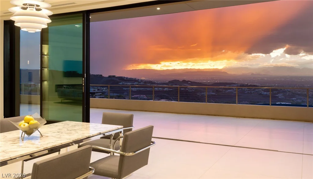 677 Overlook Rim, Henderson, NV 89012