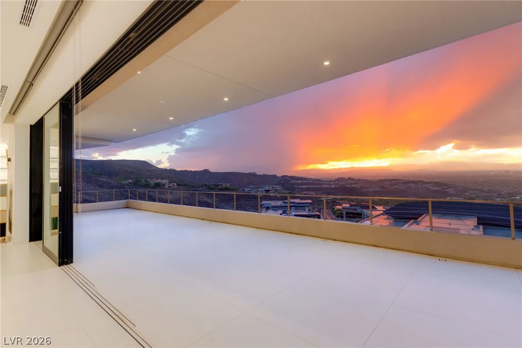677 Overlook Rim, Henderson, NV 89012