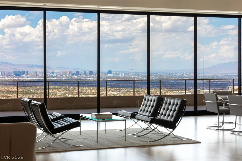 677 Overlook Rim, Henderson, NV 89012