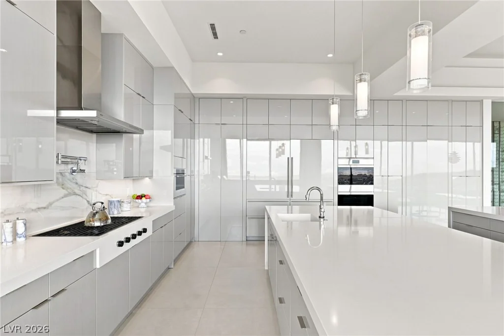 677 Overlook Rim, Henderson, NV 89012