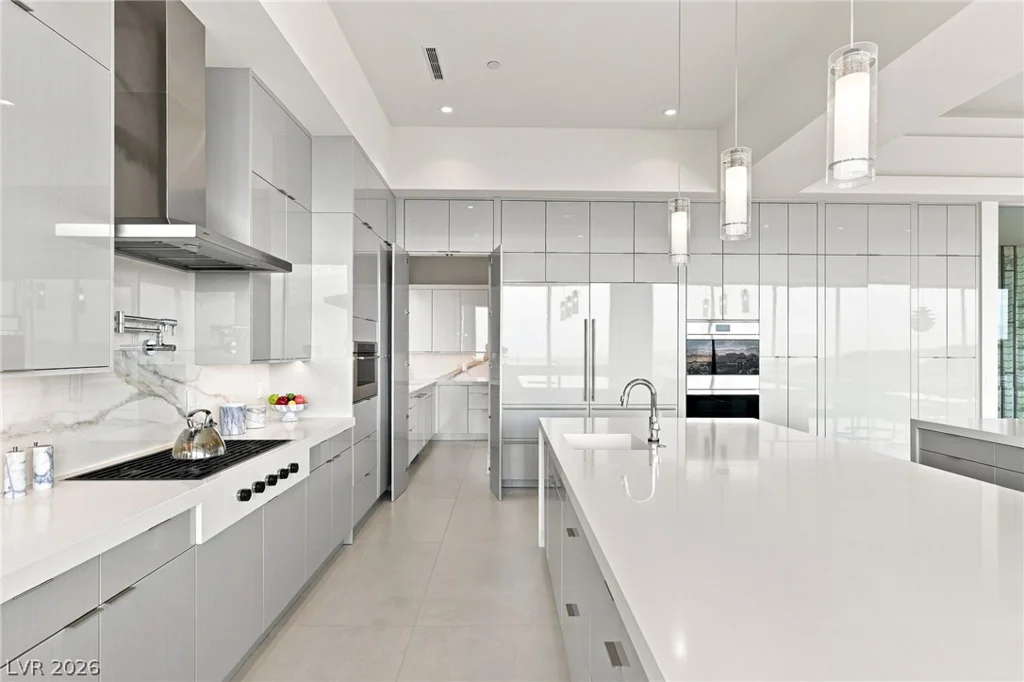 677 Overlook Rim, Henderson, NV 89012
