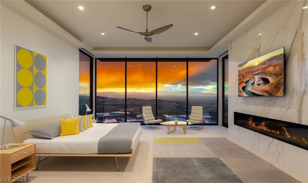 677 Overlook Rim, Henderson, NV 89012