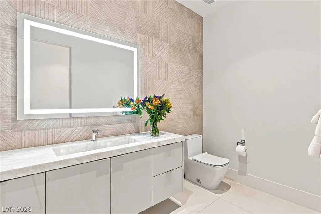 677 Overlook Rim, Henderson, NV 89012