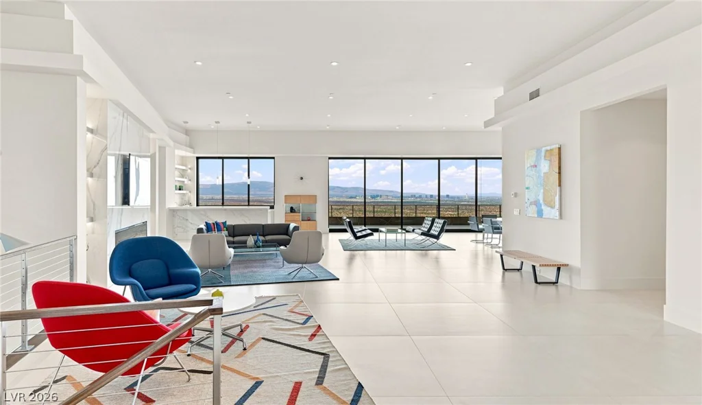 677 Overlook Rim, Henderson, NV 89012