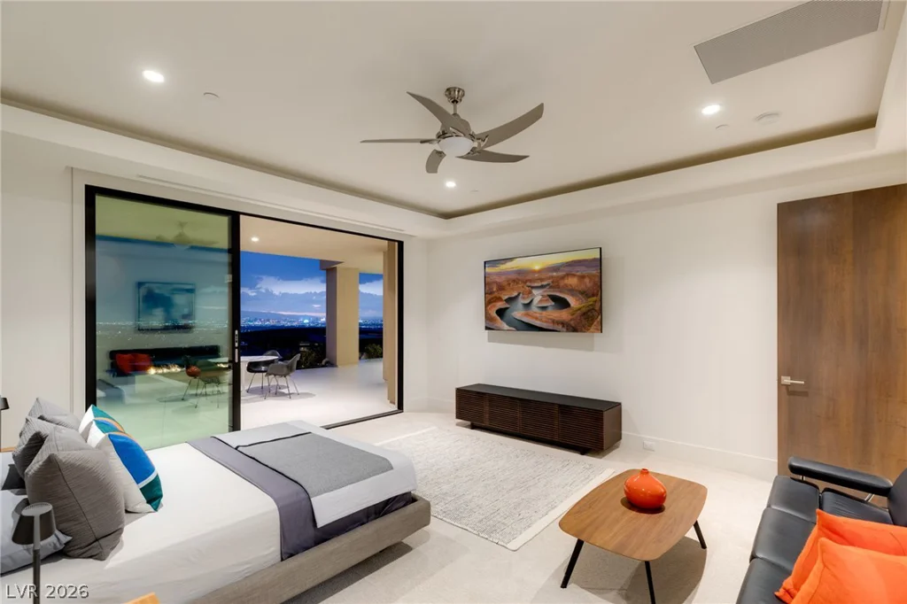 677 Overlook Rim, Henderson, NV 89012