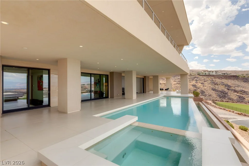 677 Overlook Rim, Henderson, NV 89012