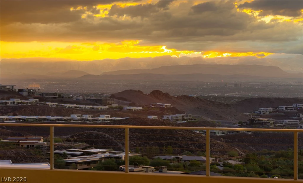 677 Overlook Rim, Henderson, NV 89012