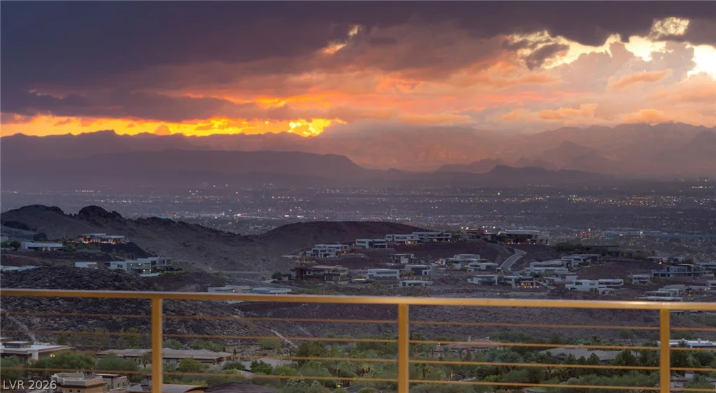 677 Overlook Rim, Henderson, NV 89012