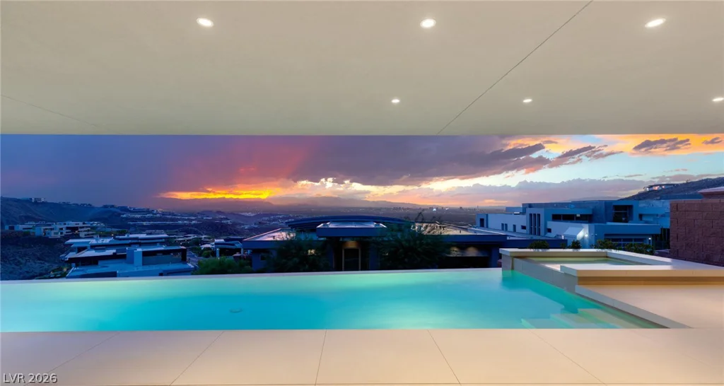 677 Overlook Rim, Henderson, NV 89012