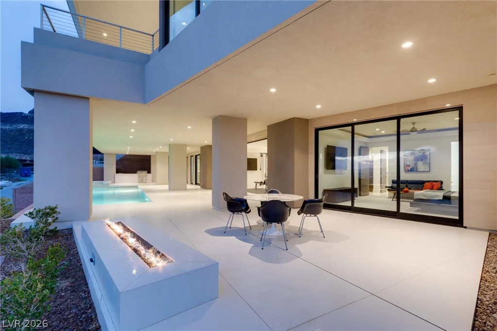 677 Overlook Rim, Henderson, NV 89012