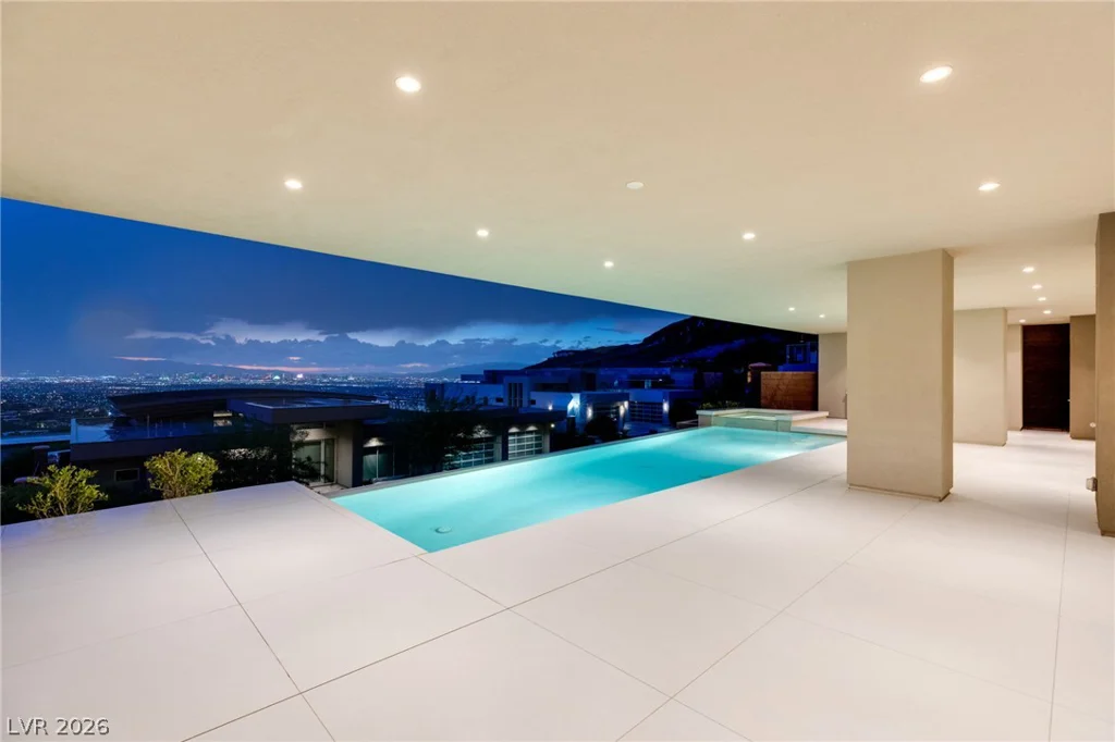677 Overlook Rim, Henderson, NV 89012