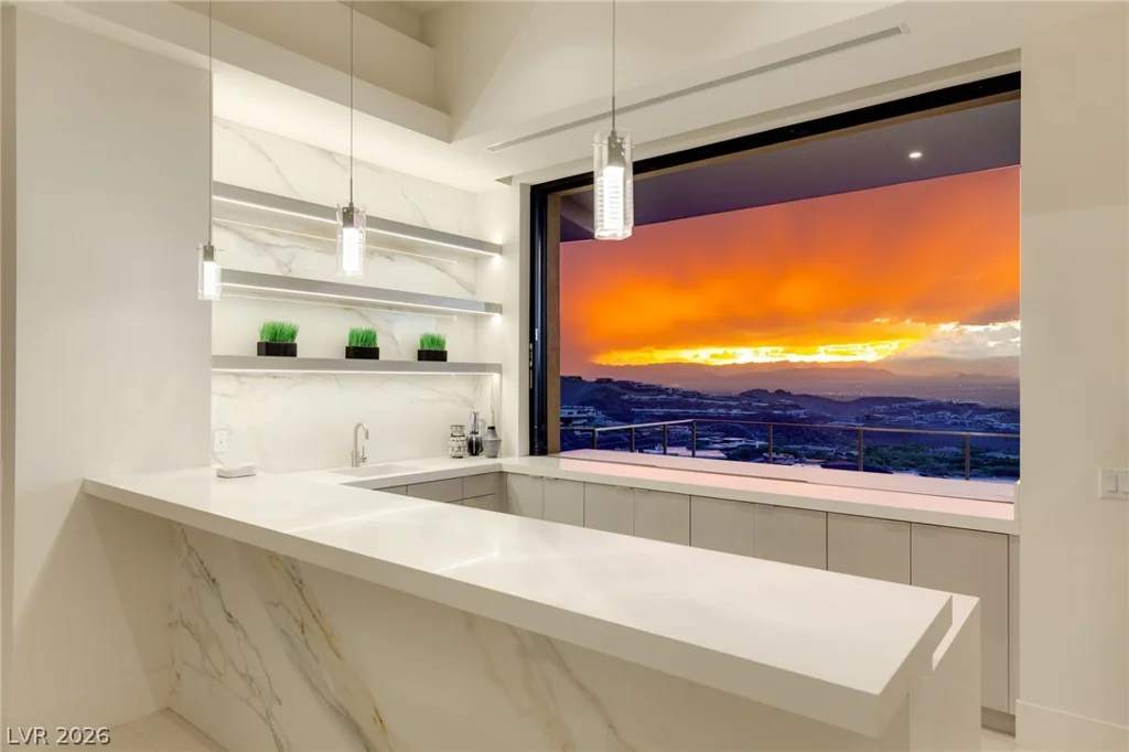 677 Overlook Rim, Henderson, NV 89012