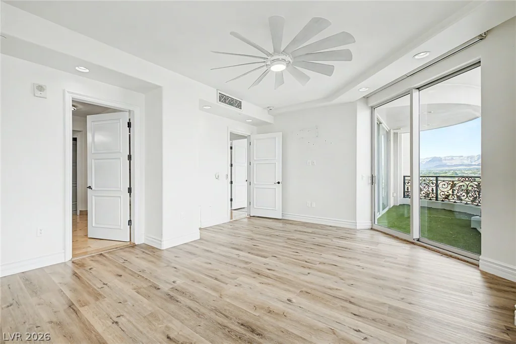 9101 Alta, Las Vegas, NV 89145