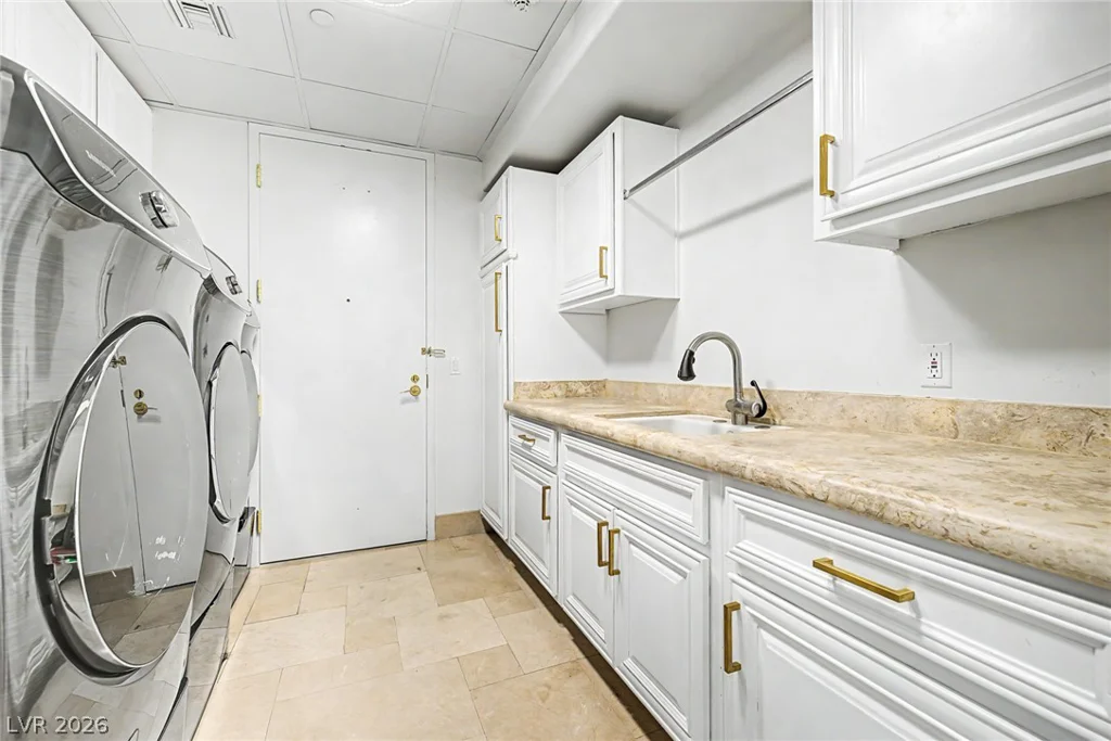 9101 Alta, Las Vegas, NV 89145