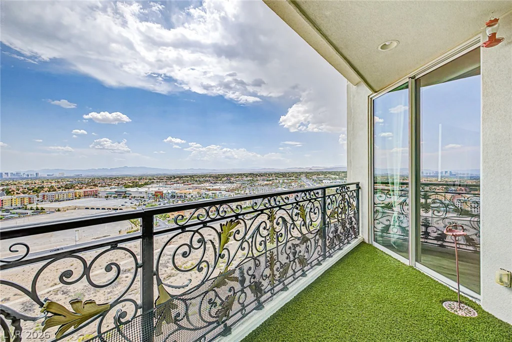 9101 Alta, Las Vegas, NV 89145