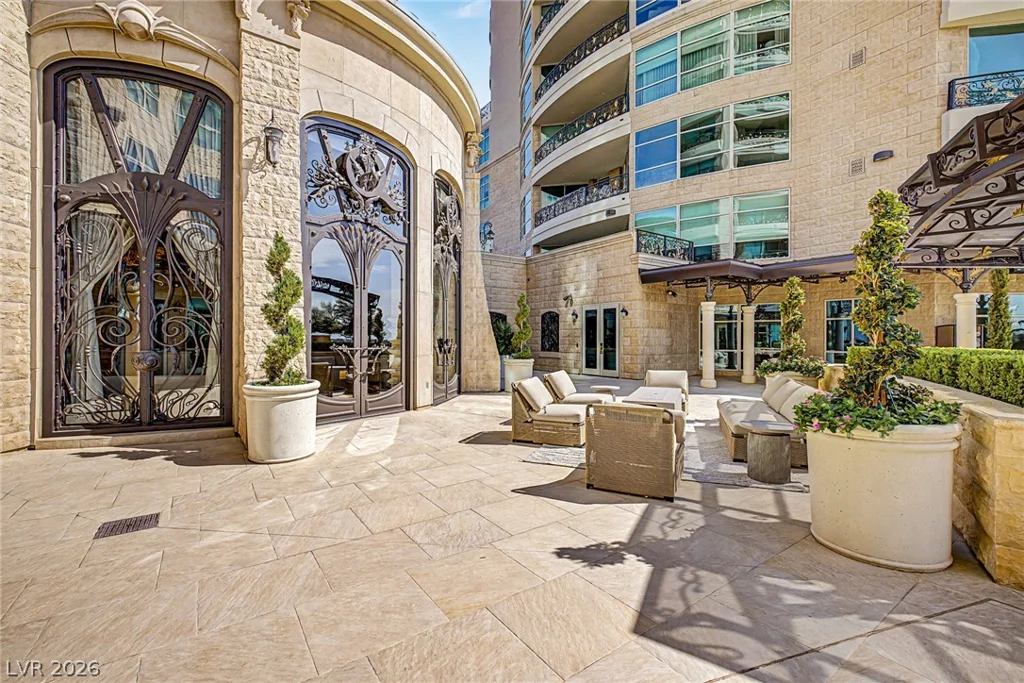 9101 Alta, Las Vegas, NV 89145