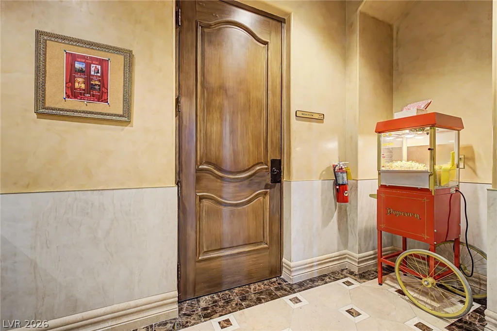 9101 Alta, Las Vegas, NV 89145
