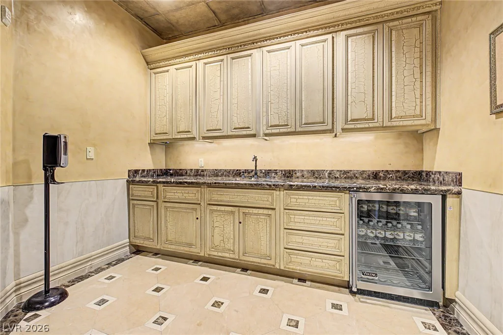 9101 Alta, Las Vegas, NV 89145